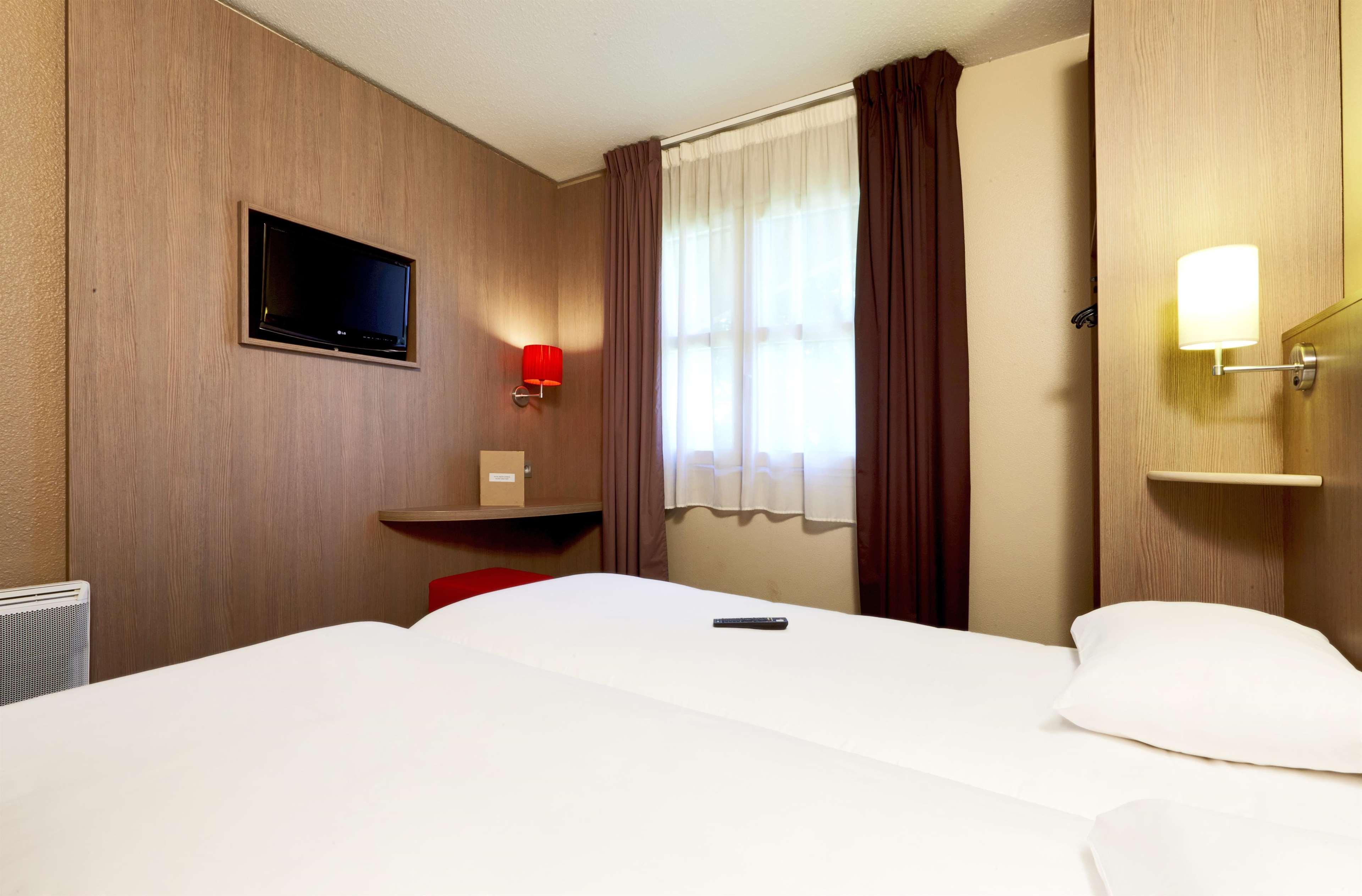 กีริอาด โชเลต์ Hotel ภายนอก รูปภาพ